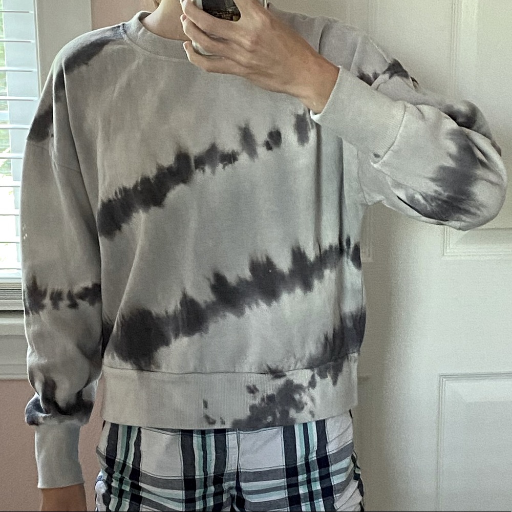 Tie dye crop top crew neck